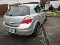Gebraucht Opel Astra 125 PS (91 kW) 2005 Silber Limousine