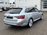 Gebraucht Skoda Superb Style 190 PS (139 kW) 2018 Silber Kombi