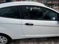 Gebraucht Ford Fiesta 60 PS (44 kW) 2012 Weiß Coupé