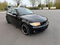 Gebraucht BMW 118 122 PS (89 kW) 2006 Schwarz Kleinwagen