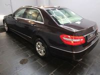 Gebraucht Mercedes E350 292 PS (214 kW) 2009 Cupritbraun Limousine