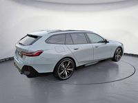Neu BMW 540 303 PS (222 kW) 2026 Grau Kombi