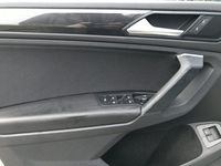 Gebraucht VW Tiguan Elegance 245 PS (180 kW) 2022 Weiß SUV
