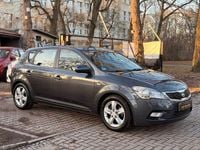 Gebraucht Kia Ceed 109 PS (80 kW) 2009 Grau Kleinwagen