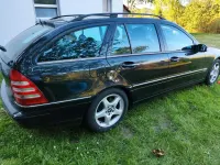 Gebraucht Mercedes C220 143 PS (105 kW) 2004 Schwarz Kombi