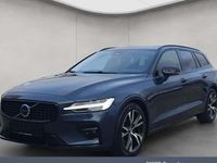 Gebraucht Volvo V60 Plus 197 PS (144 kW) 2025 Denim blaumetallic Kombi