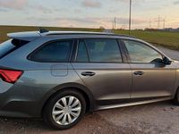 Gebraucht Skoda Octavia Ambition 150 PS (110 kW) 2022 Grau Kombi