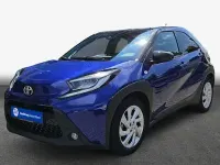 Gebraucht Toyota Aygo X Comfort 72 PS (52 kW) 2022 Juniper blue metallic/ night sky black SUV