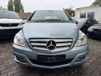 Gebraucht Mercedes B200 Sport Edition 136 PS (100 kW) 2010 Blau Van / Kleinbus