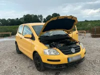 Gebraucht VW Golf VI 70 PS (51 kW) 2010 Gelb Kleinwagen