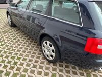 Gebraucht Audi A6 163 PS (119 kW) 2004 Blau Kombi