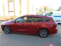 Gebraucht Ford Focus ST-Line 155 PS (114 kW) 2023 Fantastic red tc Kombi
