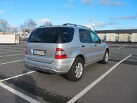 Gebraucht Mercedes ML320 218 PS (160 kW) 2002 Silber SUV