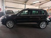 Gebraucht VW Tiguan LOUNGE 150 PS (110 kW) 2015 Schwarz SUV