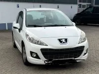 Gebraucht Peugeot 207 Forever 73 PS (53 kW) 2012 Weiß Limousine
