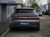 Gebraucht Porsche Cayenne 354 PS (260 kW) 2024 Grau SUV