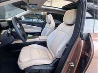 Neu Lynk & Co 08 349 PS (256 kW) 2026 Gold SUV