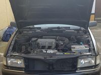 Gebraucht Chrysler Saratoga 141 PS (103 kW) 1993 Schwarz Limousine