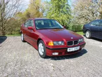 Gebraucht BMW 316 100 PS (73 kW) 1993 Rot Limousine