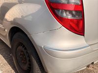 Gebraucht Mercedes A180 110 PS (80 kW) 2005 Silber Kleinwagen