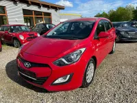 Gebraucht Hyundai i30 Classic 99 PS (72 kW) 2012 Rot Kombi