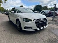 Gebraucht Audi A3 Sportback Design 184 PS (135 kW) 2019 Weiß Kleinwagen
