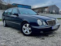 Gebraucht Mercedes E320 Avantgarde 197 PS (144 kW) 2003 Blau Kombi