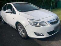 Gebraucht Opel Astra 90 PS (66 kW) 2011 Kleinwagen