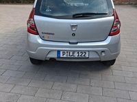 Gebraucht Dacia Sandero 75 PS (55 kW) 2012 Silber Limousine