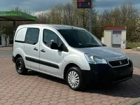 Gebraucht Peugeot Partner 100 PS (73 kW) 2017 Silber Van / Kleinbus