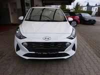 Gebraucht Hyundai i10 67 PS (49 kW) 2023 Weiß Kleinwagen