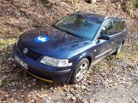 Gebraucht VW Passat 125 PS (91 kW) 1999 Blau Kombi