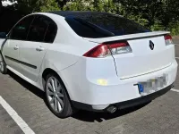 Gebraucht Renault Laguna III Dynamique 150 PS (110 kW) 2007 Weiß Limousine