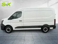 Używany Renault Master 105 KM (77 kW) 2024 Biały Minivan