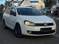 Gebraucht VW Golf VII Match 105 PS (77 kW) 2013 Candyweiß Kombi