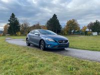 Gebraucht Volvo V40 R-Design Summum 190 PS (139 kW) 2015 Blau Kombi