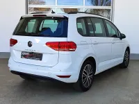 Gebraucht VW Touran Comfortline 122 PS (89 kW) 2022 Pure white Van / Kleinbus