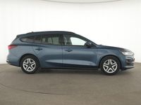 Gebraucht Ford Focus Cool & Connect 120 PS (88 kW) 2022 Chroma blau Kombi
