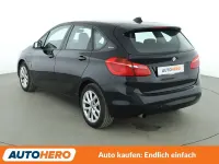 Używany BMW 225 Active Tourer Advantage 224 KM (164 kW) 2017 Czarny Minivan