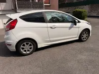Second-hand Ford Fiesta SYNC Edition 82 CP (60 kW) 2014 Alb Hatchback