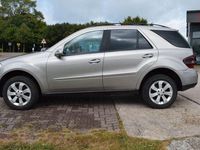 Gebraucht Mercedes ML320 224 PS (164 kW) 2007 Silber SUV