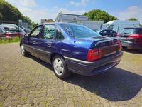Gebraucht Opel Vectra 90 PS (66 kW) 1995 Blau Limousine