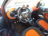 Gebraucht Smart ForTwo Coupé 71 PS (52 kW) 2015 Weiß Kleinwagen