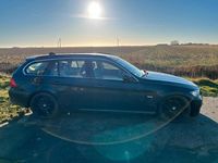 Gebraucht BMW 325 204 PS (150 kW) 2010 Schwarz Kombi