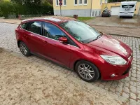 Gebraucht Ford Focus 2012 Rot Kleinwagen