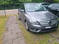 Gebraucht Mercedes B180 122 PS (89 kW) 2014 Grau Kleinwagen