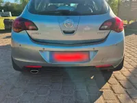 Gebraucht Opel Astra 140 PS (102 kW) 2012 Limousine