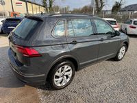 Gebraucht VW Tiguan 150 PS (110 kW) 2022 Grau SUV