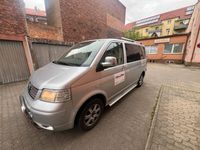 gebraucht VW T5 9 sitzer in Gute zustand