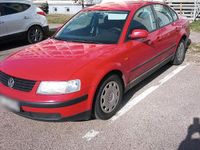 Gebraucht VW Passat 125 PS (91 kW) 1997 Rot Limousine